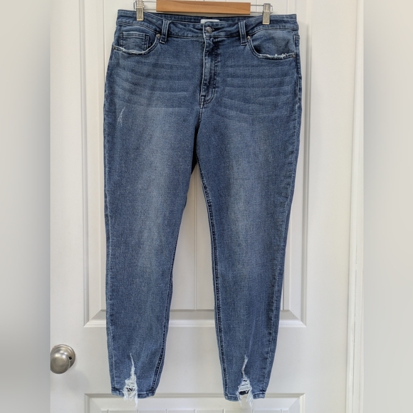 Pistola Distressed Blue Ankle Jeans - Picture 1 of 8